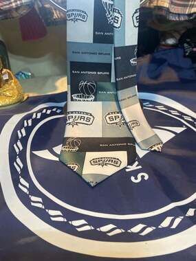 Ralph Marlin San Antonio Spurs Block & Play 2004 NBA Novelty Tie